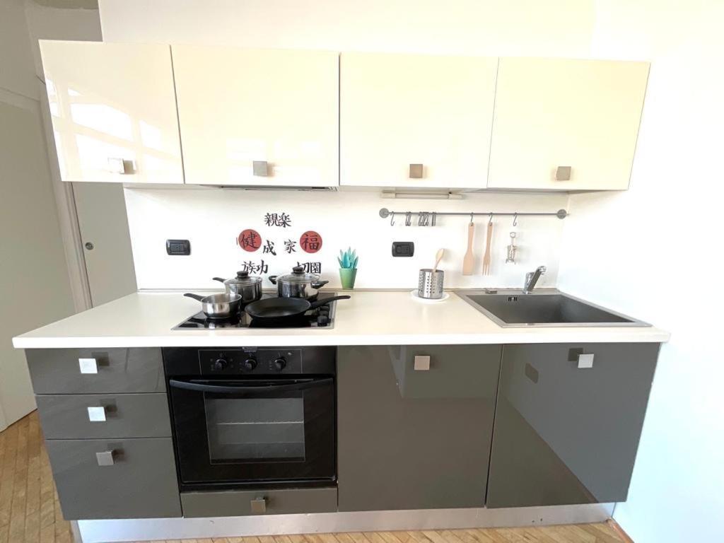 Appartement Your Apartments In Navigli District Milaan